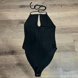 WELL-LOVED FOREVER 21 BLACK HALTER TOP PLUNGE NECKLINE BLACK BODYSUIT